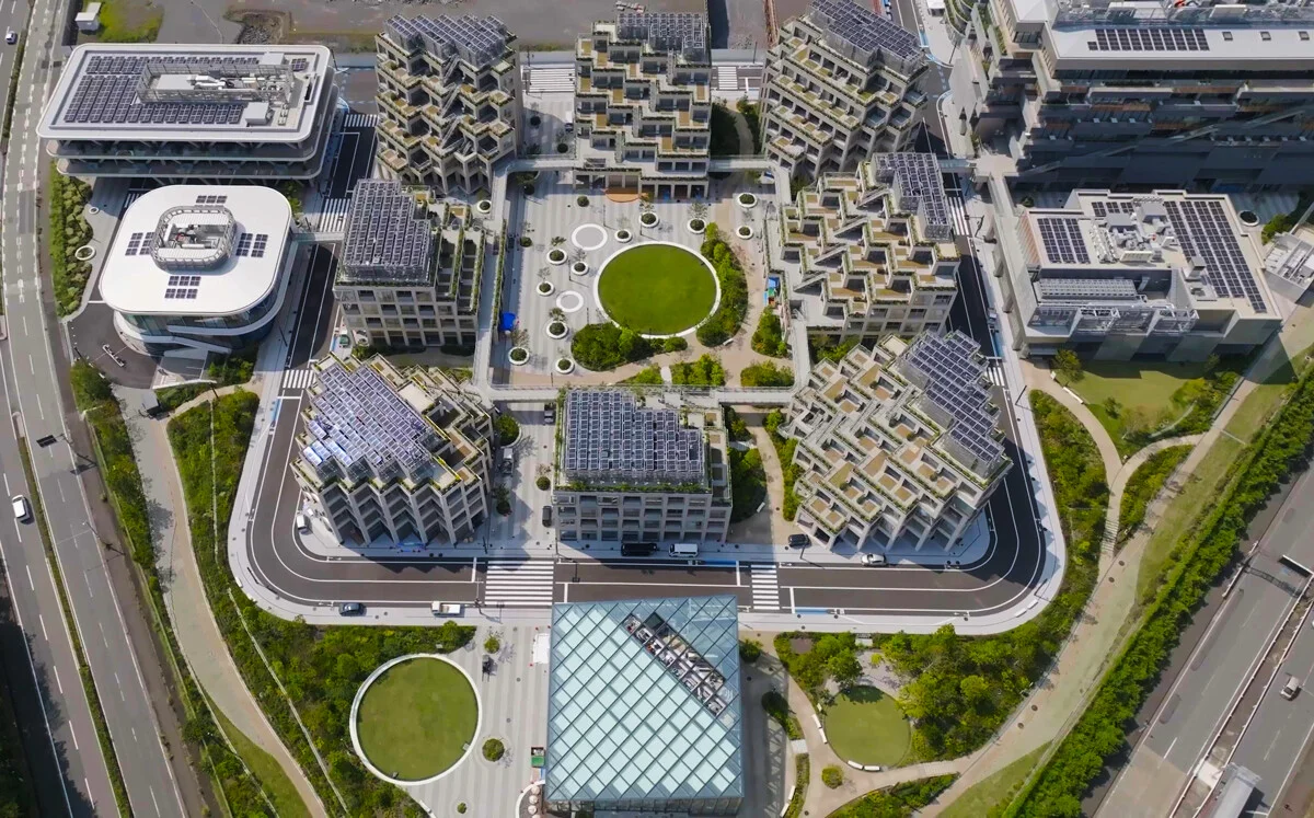 空から見たウーブンシティのフェーズワンエリアの写真。