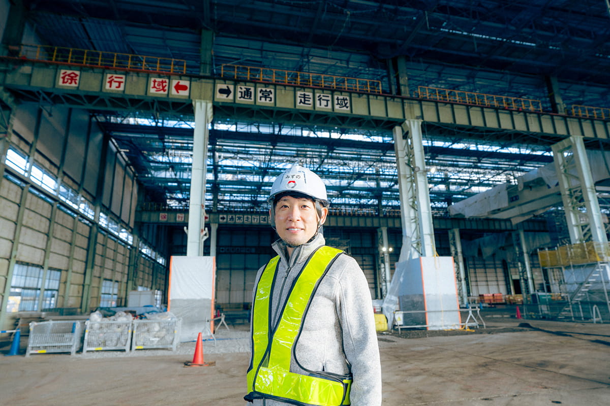 Photo of Mizuno from Woven by Toyota inside of the former press facility